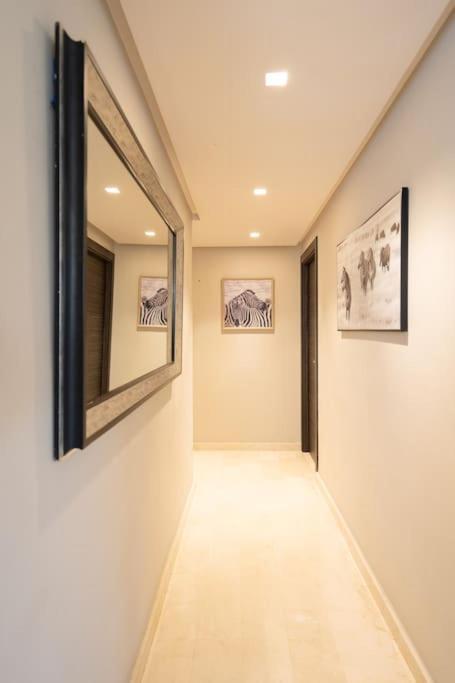Ferienwohnung #56 Maarif Racine Urban Massira Near Twin Center Casablanca Exterior foto